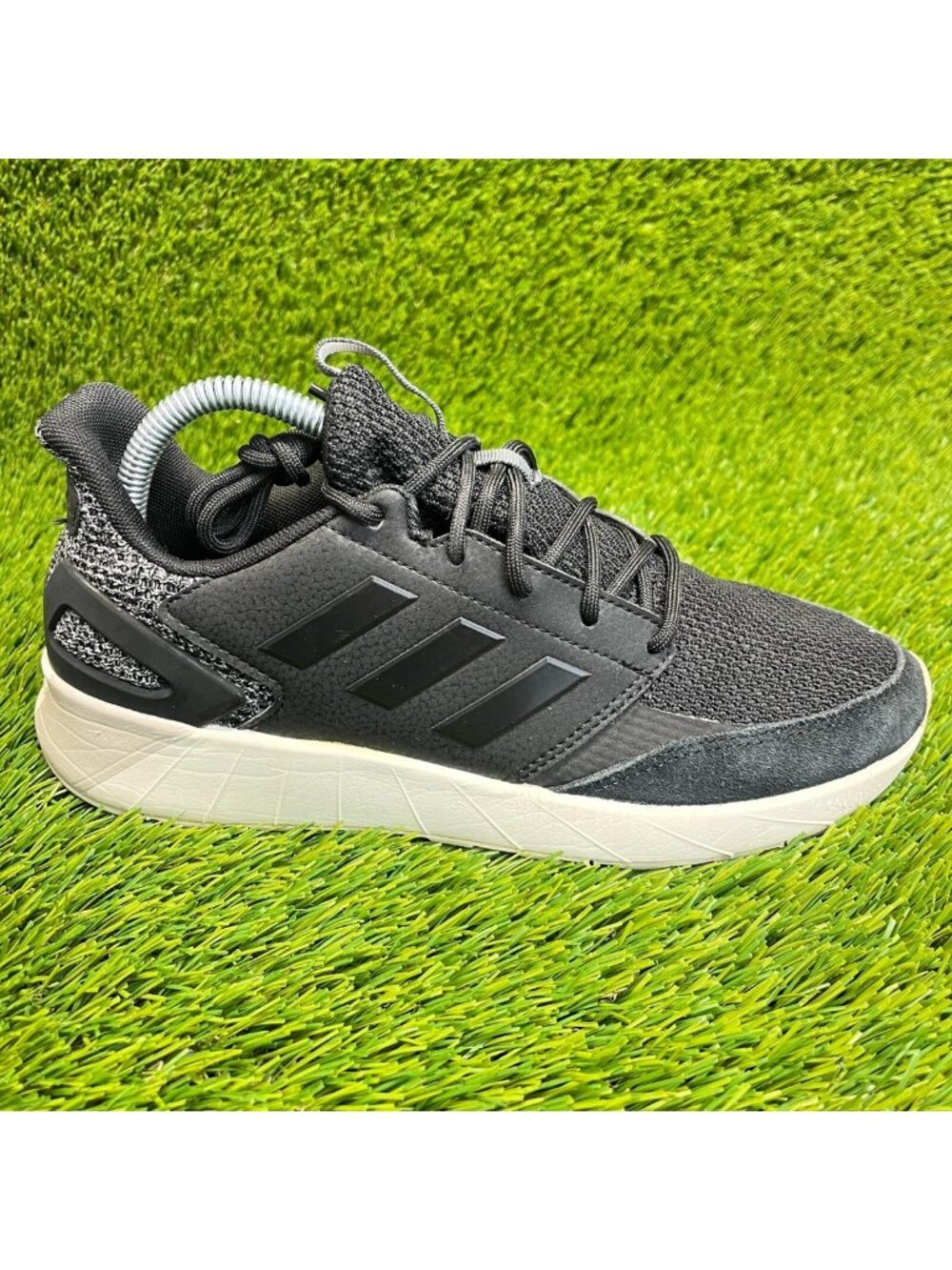 Adidas Questarstrike X Womens Size 8 Black White Walking Running Shoes Sneakers